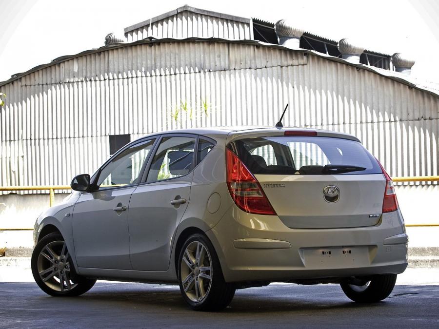  Hyundai i30 2007 года  (фото 30 из 33)